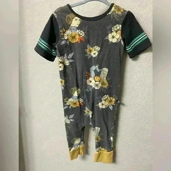 Rags to Raches Princess Leia Star Wars Romper - Picture 2 of 4